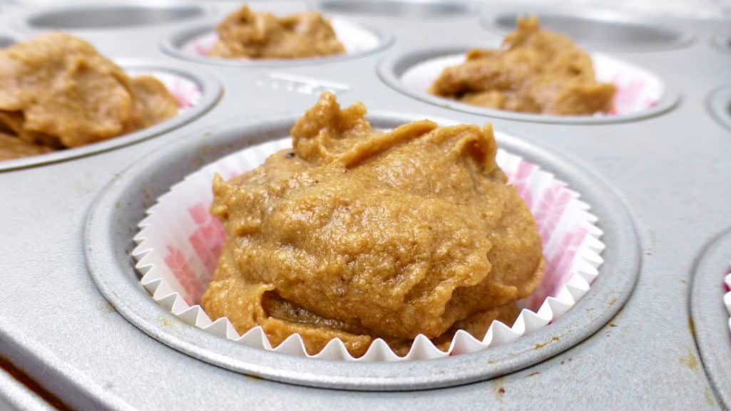 I love sweet chestnut treats! Here's my super easy chestnut buckwheat cupcakes recipe, a fluffly cupcake with buckwheat flour and cinnamon!