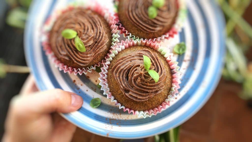 I love sweet chestnut treats! Here's my super easy chestnut buckwheat cupcakes recipe, a fluffly cupcake with buckwheat flour and cinnamon!