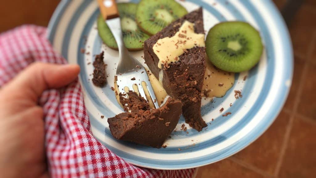 My famous flourless chocolate cake recipe... the easiest make ahead chocolate cake ever! Fail proof and it's gluten free too!