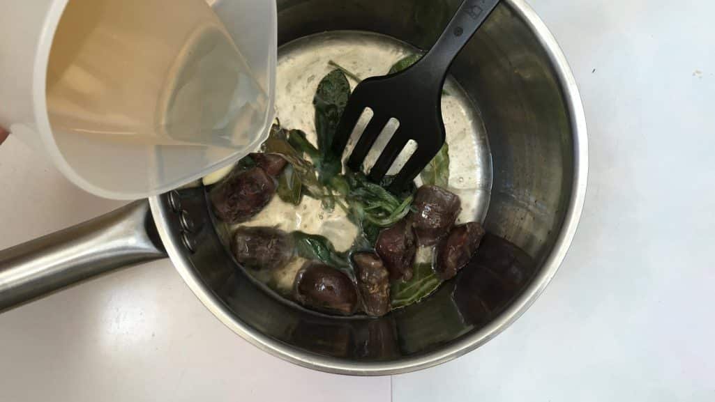 Three gizzard recipes for you: green bean salad with gizzards, homemade gizzard rillettes and a delicious gizzard and lentil soup!