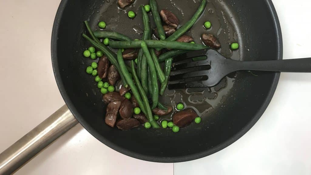 Three gizzard recipes for you: green bean salad with gizzards, homemade gizzard rillettes and a delicious gizzard and lentil soup!