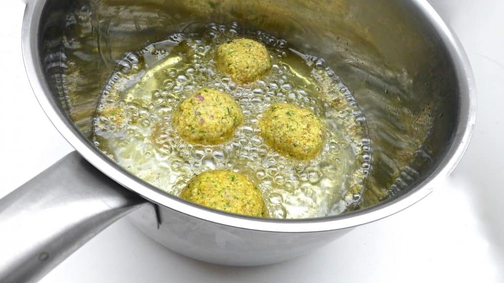 Falafels are my favorite vegetarian food and they are so easy to make at home! Here's the best homemade falafel recipe you will ever make, I swear!