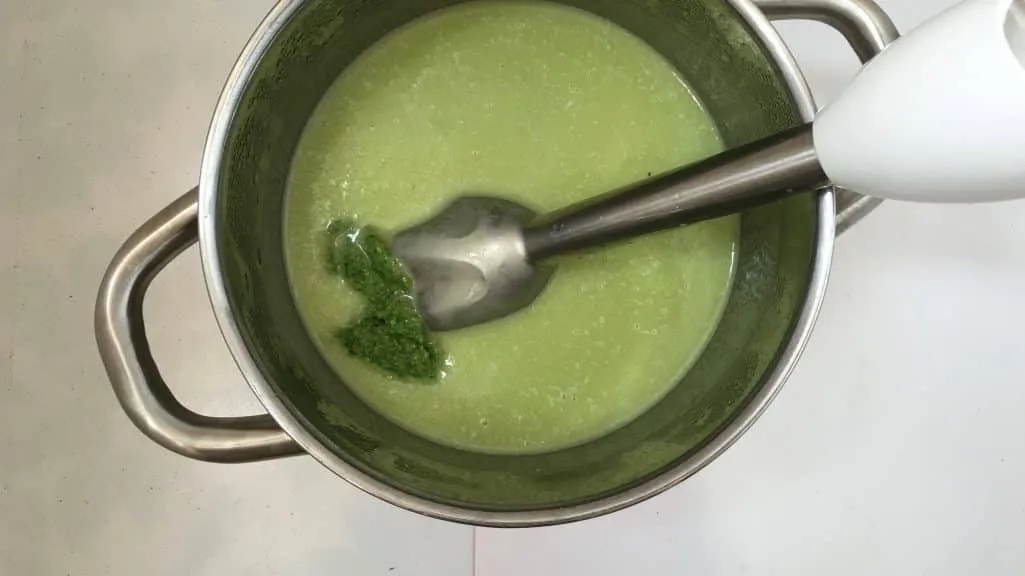 Easy Pesto Chicken Soup with Avocado The flavors in this pesto chicken soup are spot on... love the match between the creamy avocado and the stronger basil pesto!