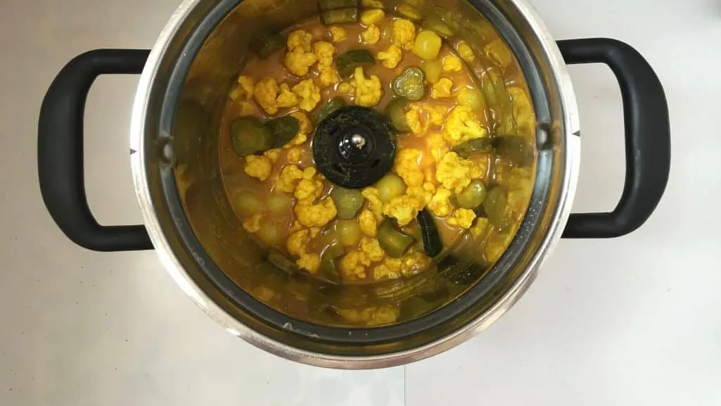 Can you make piccalilly in 30 minutes? Absolutely! Check out my homemade piccalilly recipe... Quick and easy pickles for pork roast or cheddar cheese!
