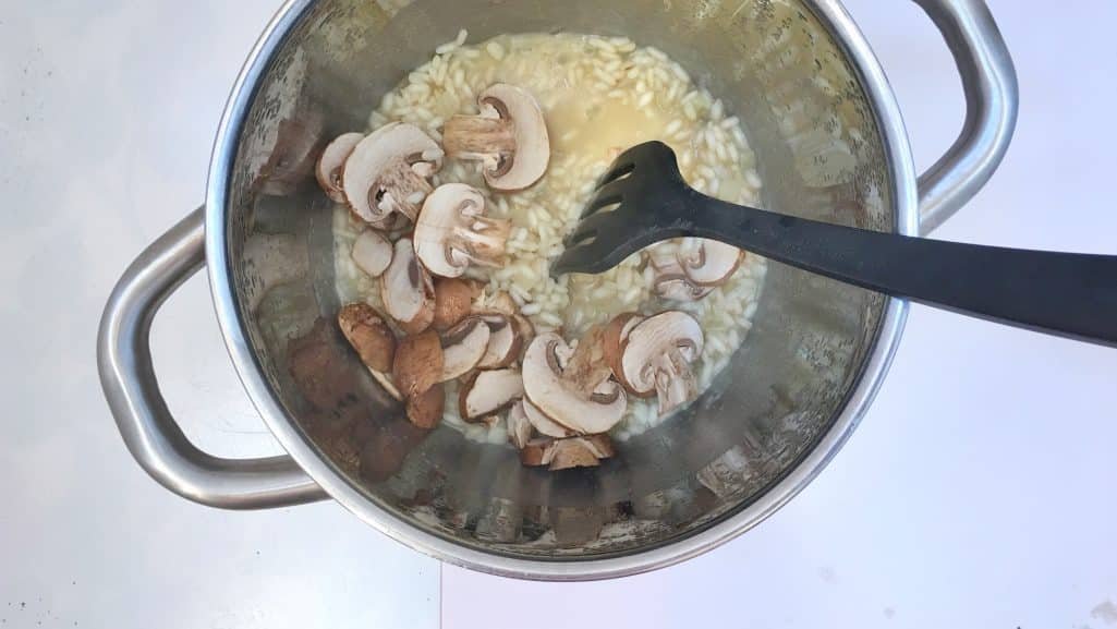 A scrumptious shiitake risotto with soy sauce, parmesan cheese, fresh chives and an egg yolk... And more about my cooking class in Shanghai!