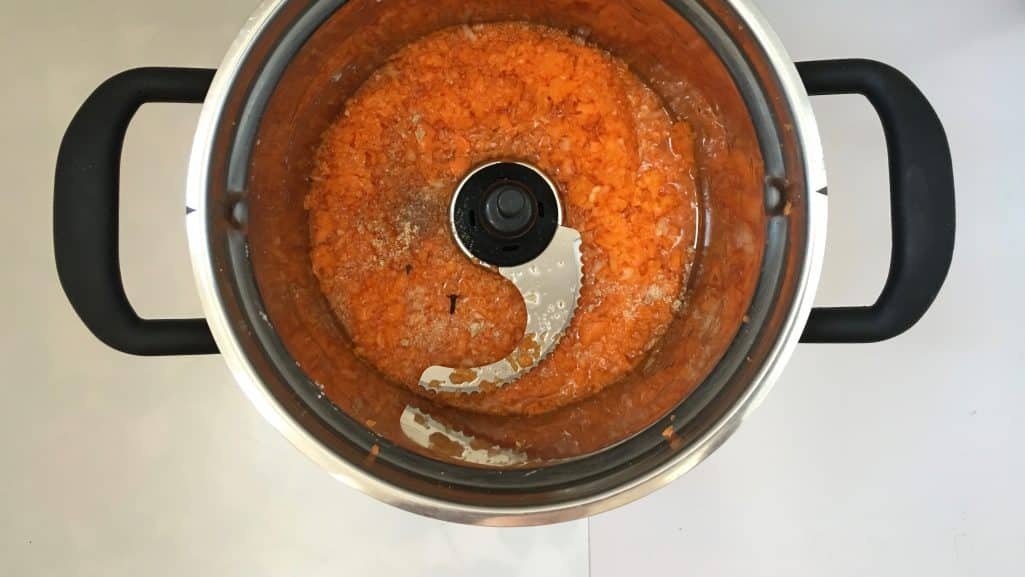 Silky smooth carrot pumpkin soup spiced with cloves and cinnamon, served with crunchy toasted ham sandwiches... perfection!