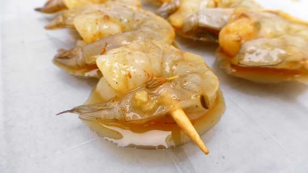 Learn how to make fresh chimichurri from scratch in this easy chimichurri shrimp recipe... My favorite Cinco de Mayo recipe!