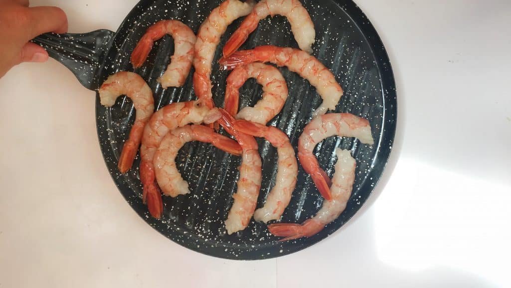 Learn how to make fresh chimichurri from scratch in this easy chimichurri shrimp recipe... My favorite Cinco de Mayo recipe!