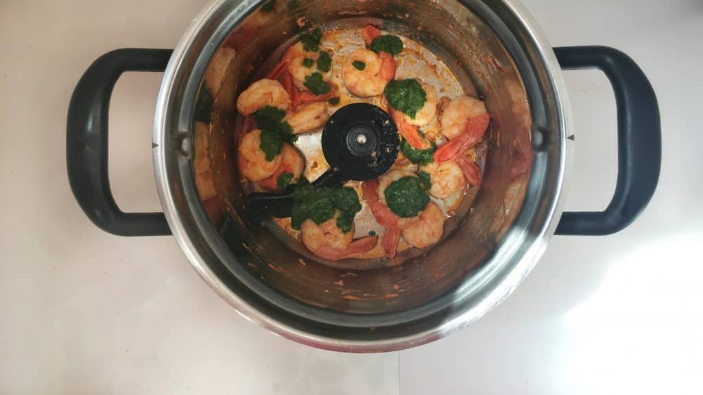 Learn how to make fresh chimichurri from scratch in this easy chimichurri shrimp recipe... My favorite Cinco de Mayo recipe!