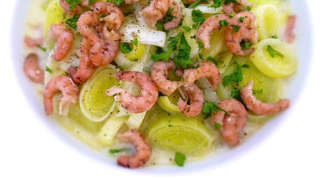 Easy Leek Soup with Avocado & Bacon Check out this silky smooth leek soup with avocado and crunchy bacon prepared in my fabulous KitchenAid Cook Processor: video recipe!