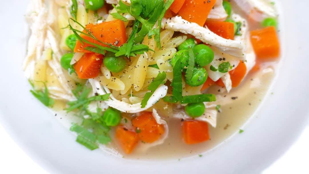 Best Chicken Tortellini Stew Recipe Creamy, gooey and delicious… this comfort chicken tortellini stew is so rich and flavorful! A homemade stew with chicken, pasta and vegetables...
