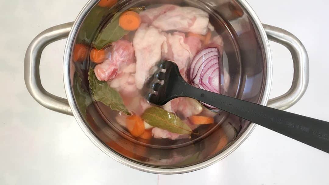 Creamy, gooey and delicious… this comfort chicken tortellini stew is so rich and flavorful! A homemade stew with chicken, pasta and vegetables...