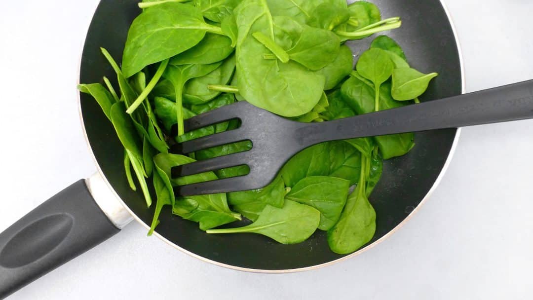Here's a quick and easy spinach omelette with gooey stilton blue cheese and garlicky spinach... What a great breakfast or brunch recipe idea!
