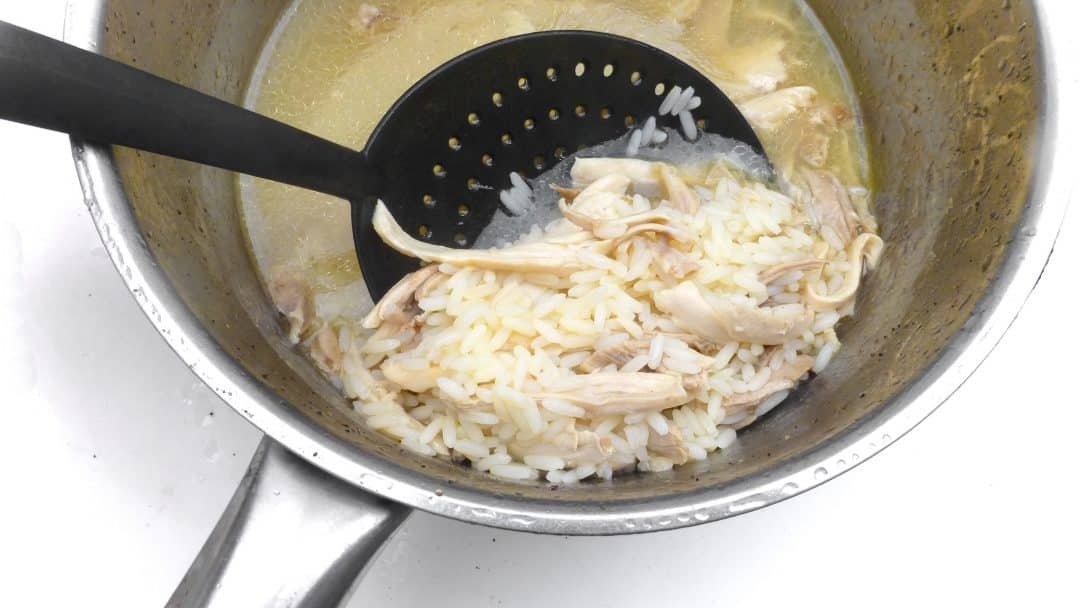 Craving soup on a hot summer's day? This refreshing Greek lemon and egg soup with chicken aka avgolemono soup recipe is what you need!
