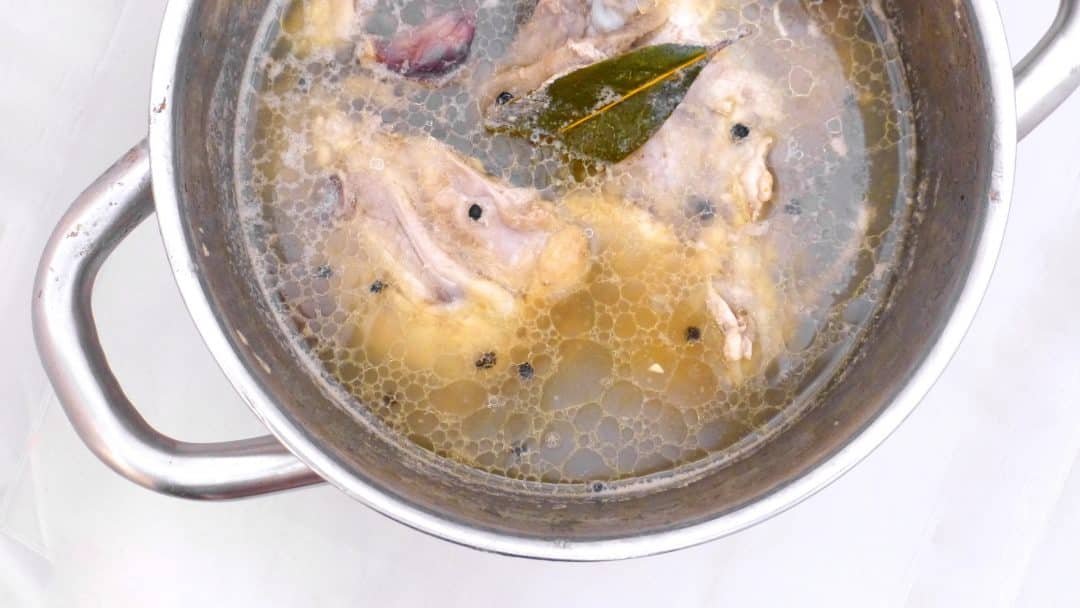 Craving soup on a hot summer's day? This refreshing Greek lemon and egg soup with chicken aka avgolemono soup recipe is what you need!
