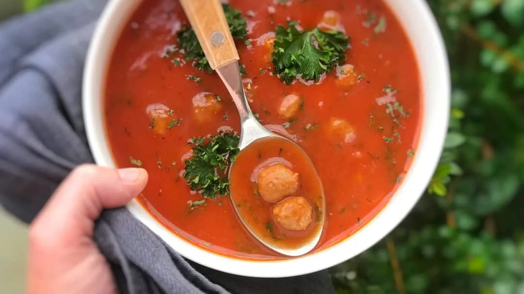 Best Belgian Tomato Meatball Soup Here's another Belgian classic: 'tomatensoep met ballekes' or traditional tomato meatball soup... My favorite soup when I was a child!