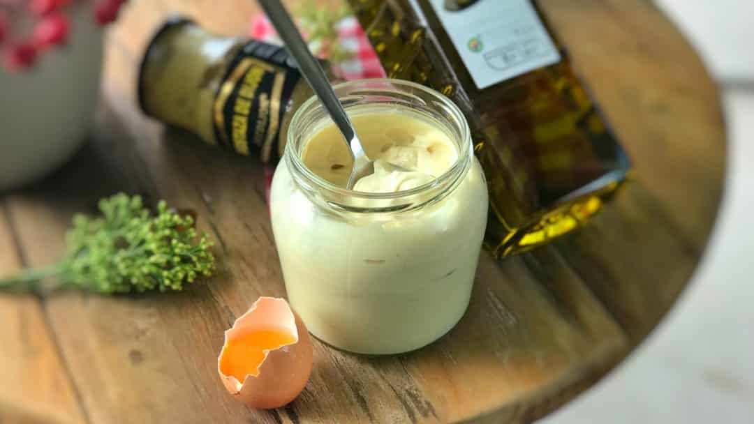 Have you any idea how to make mayonnaise? Here's the good news: let me show you my easy homemade mayonnaise recipe from scratch!