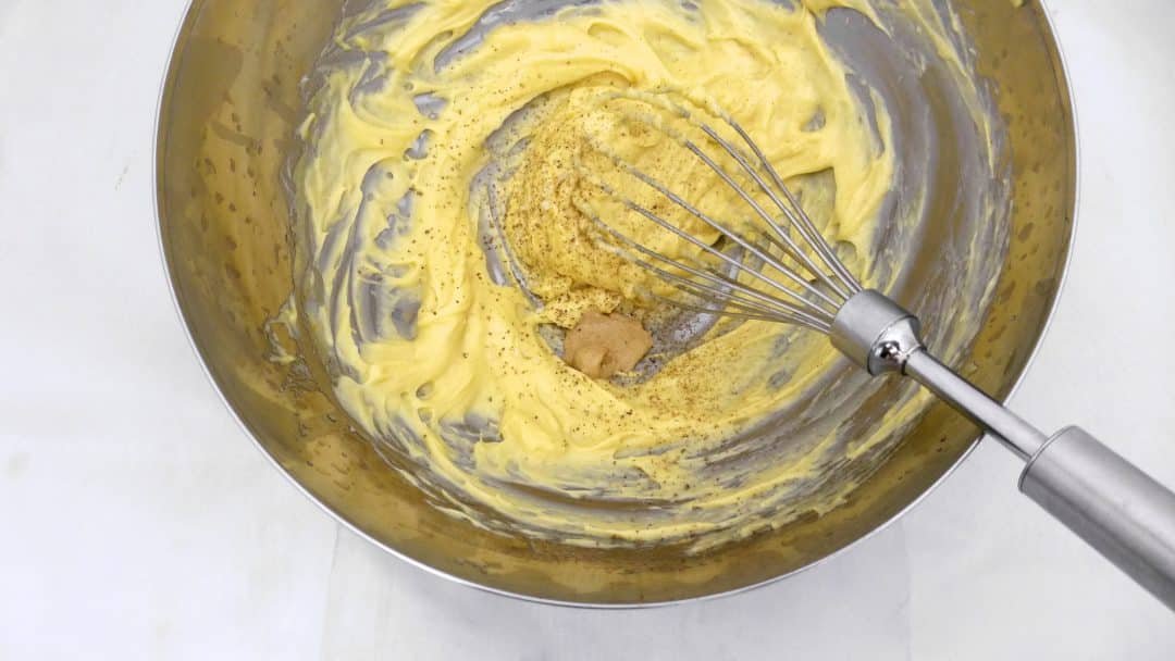 Have you any idea how to make mayonnaise? Here's the good news: let me show you my easy homemade mayonnaise recipe from scratch!