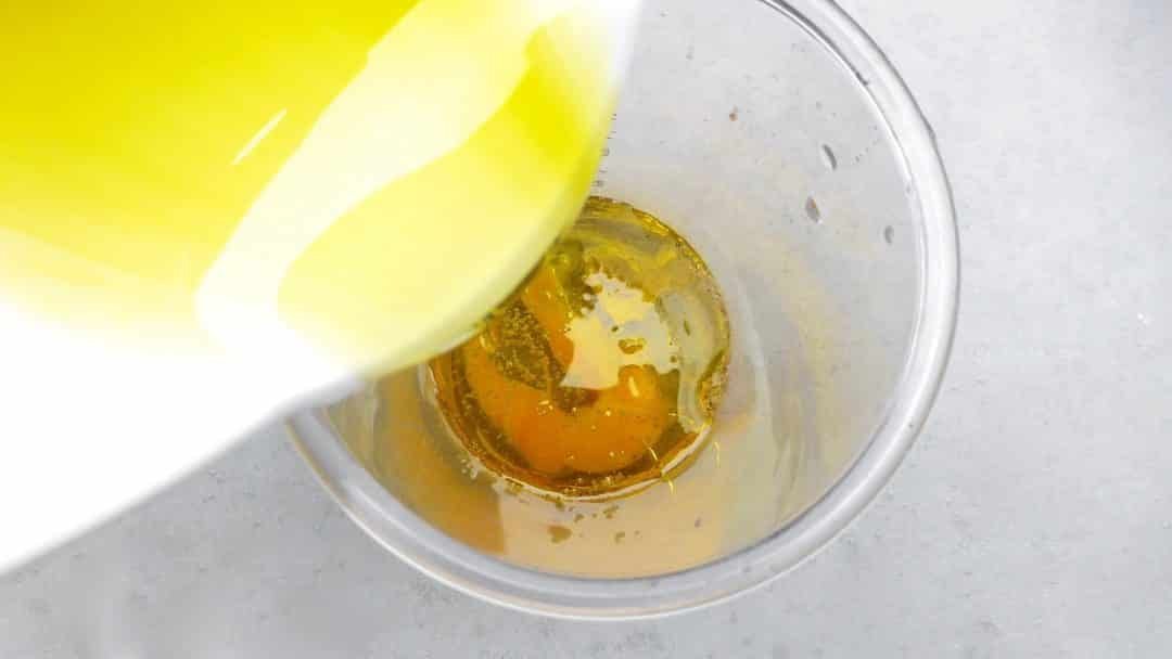 Have you any idea how to make mayonnaise? Here's the good news: let me show you my easy homemade mayonnaise recipe from scratch!
