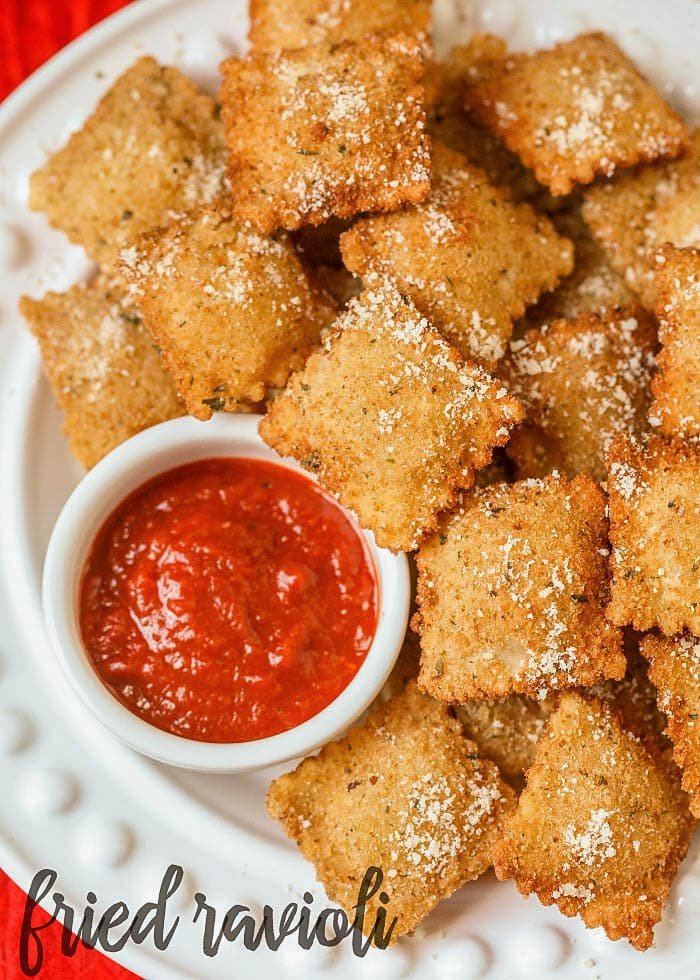 Preparing the ultimate Game Day Feast at home? Then look no further: here are some of my most favorite super bowl appetizers!