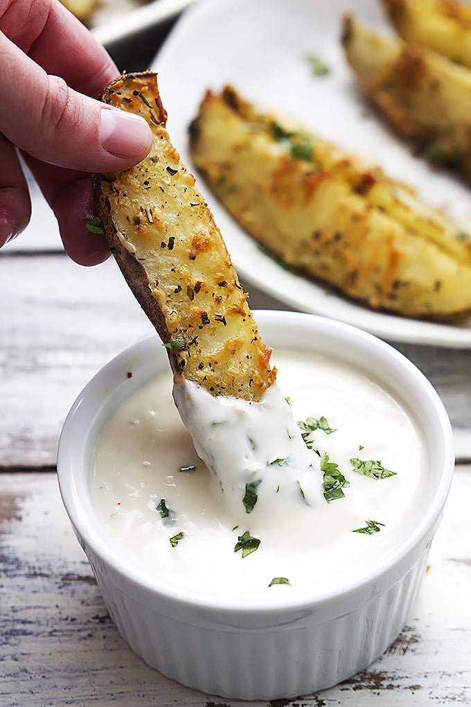 Preparing the ultimate Game Day Feast at home? Then look no further: here are some of my most favorite super bowl appetizers!