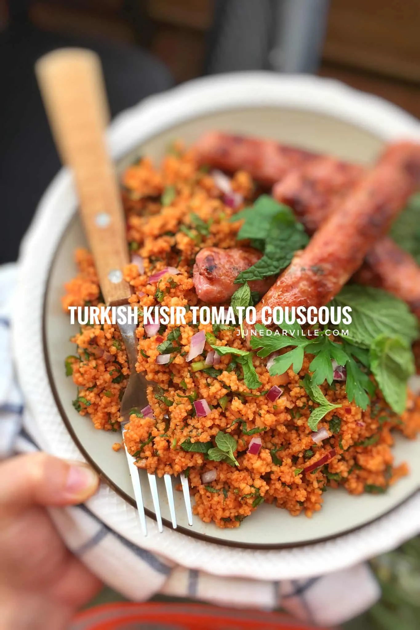 This Turkish kisir is a delicious couscous salad recipe that contains tomato paste and fresh herbs... What a great alternative for classic tabbouleh this is!