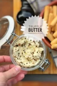 A nice and easy truffle butter recipe... spread it on toast with sea salt or add it to al dente pasta to make a delicious truffle butter spaghetti!