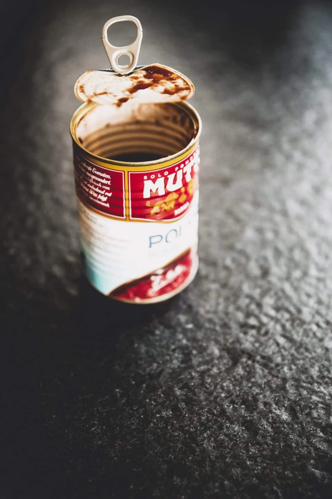 Leaving on a last minute trip? Foods you won't use within a few days but you don't want to throw them out? Here's 20 things you didn't know you can freeze!