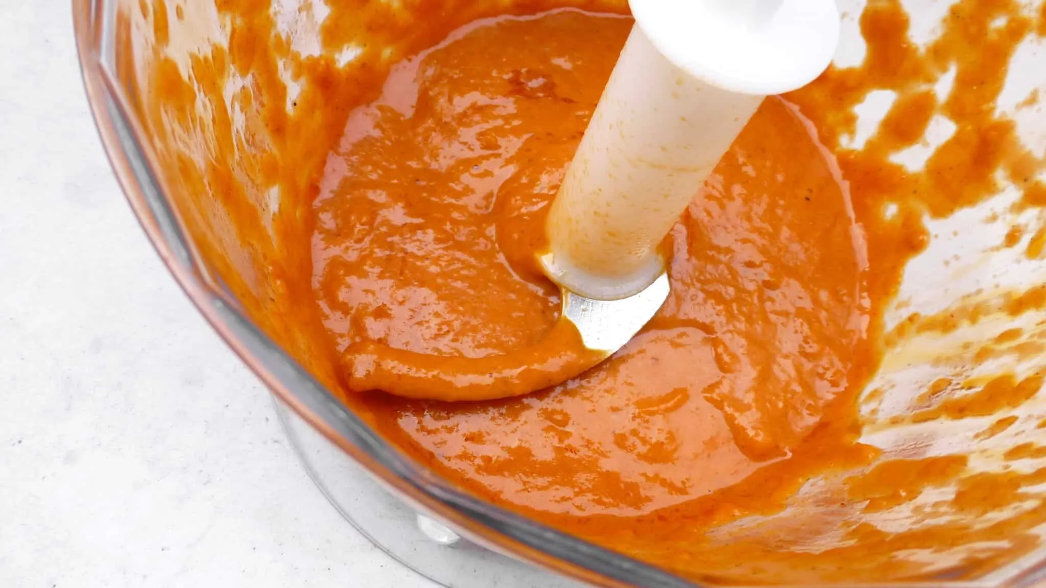 Here's the creamiest brava sauce recipe you will ever taste: the best Spanish brava sauce to dip your homemade patatas bravas in! It's tapas time.