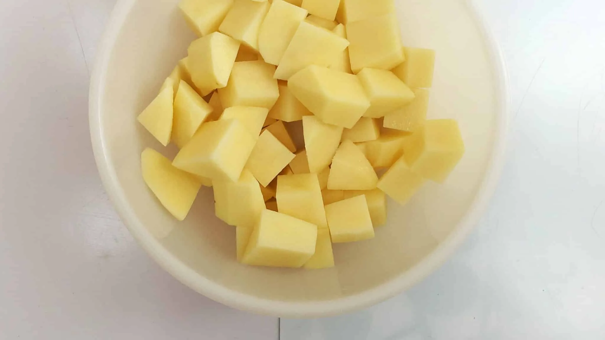 Here's the creamiest brava sauce recipe you will ever taste: the best Spanish brava sauce to dip your homemade patatas bravas in! It's tapas time.
