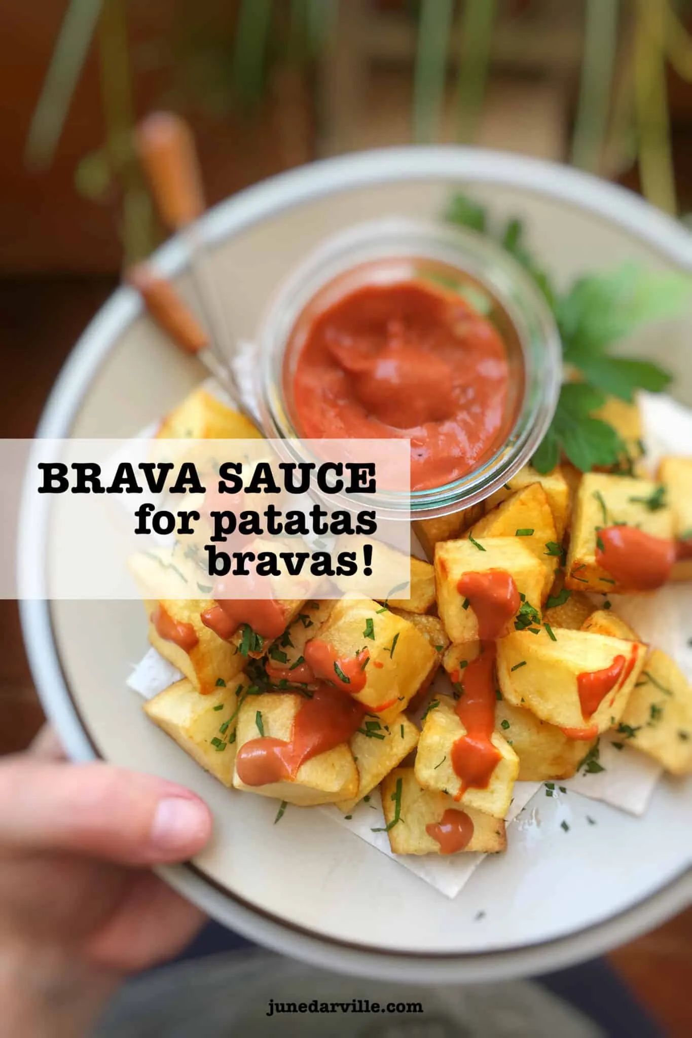 Here's the creamiest brava sauce recipe you will ever taste: the best Spanish brava sauce to dip your homemade patatas bravas in! It's tapas time.