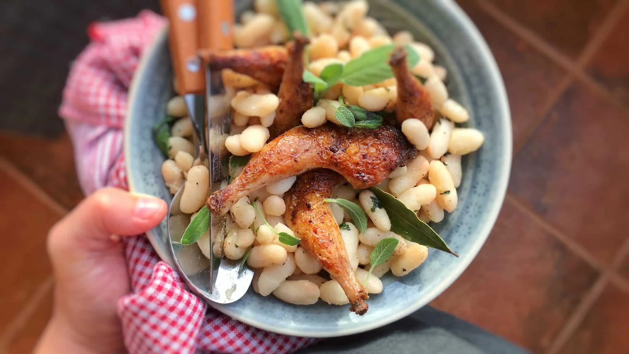 Delicious golden pan fried quail and beans in a velvety salted butter sauce with a hint of strong whisky... Do you want me to go on? Enough said I would say...