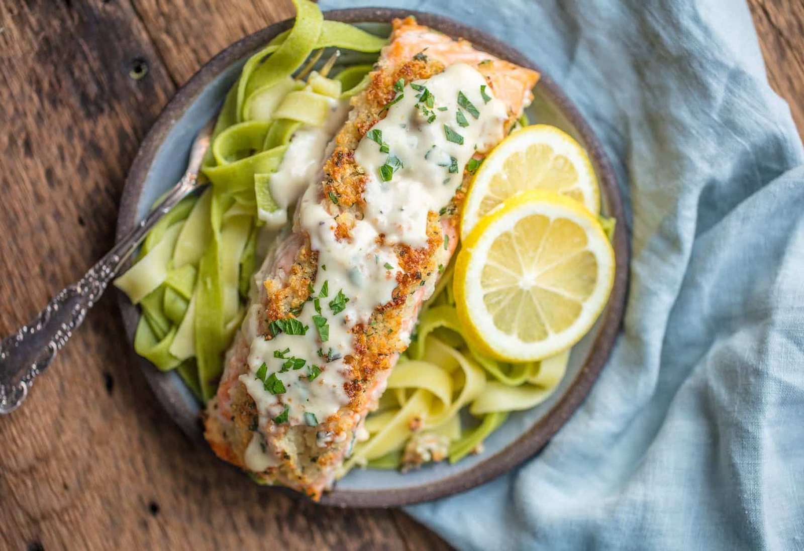 Baked salmon makes a delicious family dinner! Check out these 20 very best baked salmon recipes from fellow food bloggers!