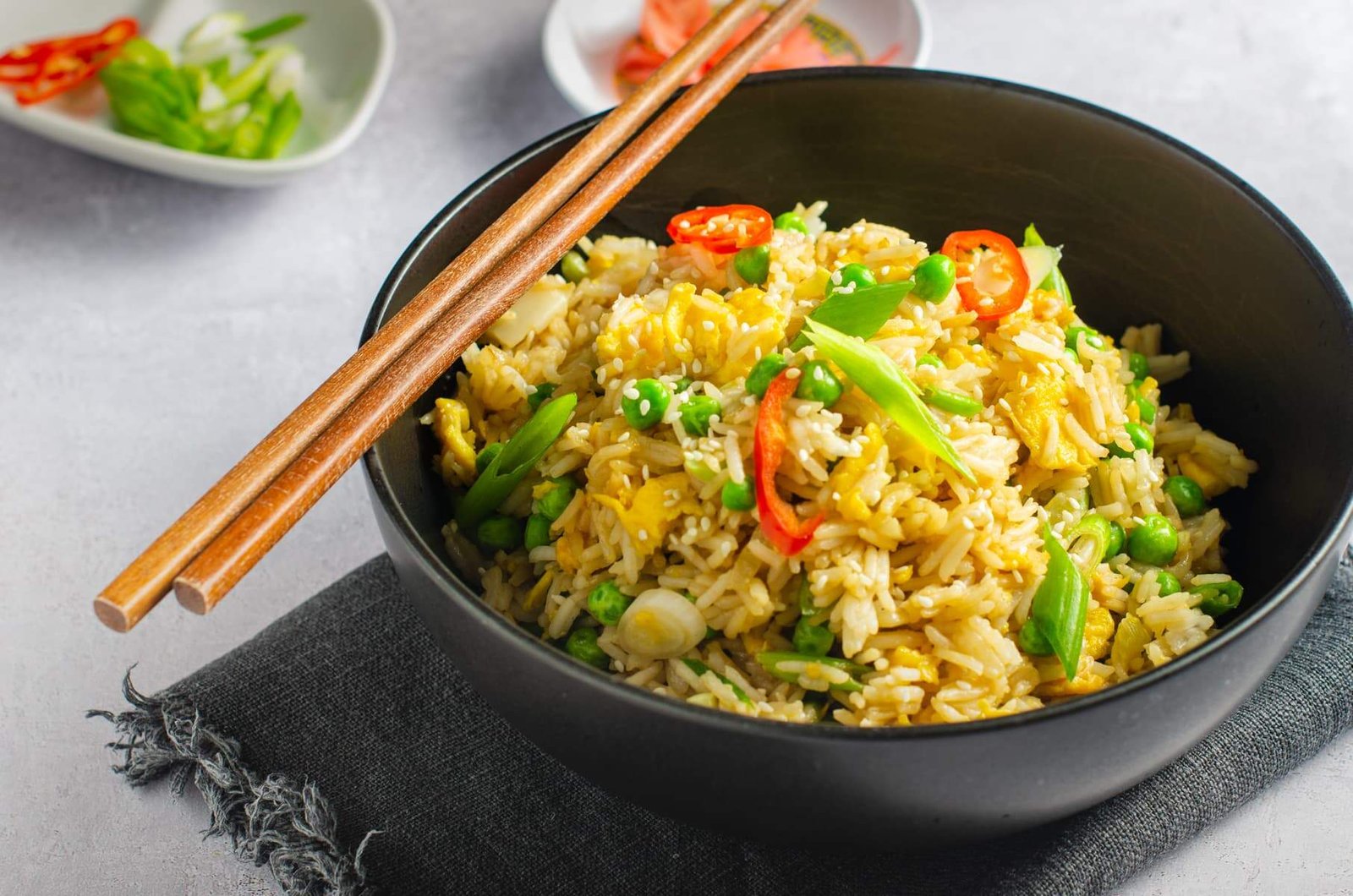 Leftover rice in your fridge? Love it! So many fried rice recipes to make with it the day after. Check out these 20 best fried rice recipes!