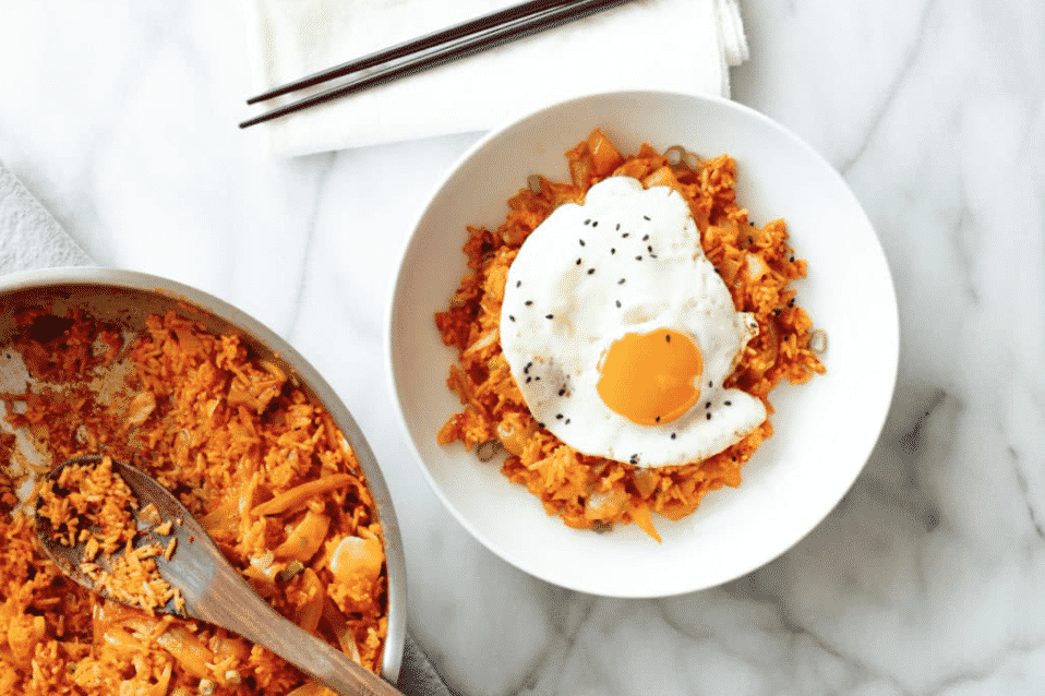 Leftover rice in your fridge? Love it! So many fried rice recipes to make with it the day after. Check out these 20 best fried rice recipes!