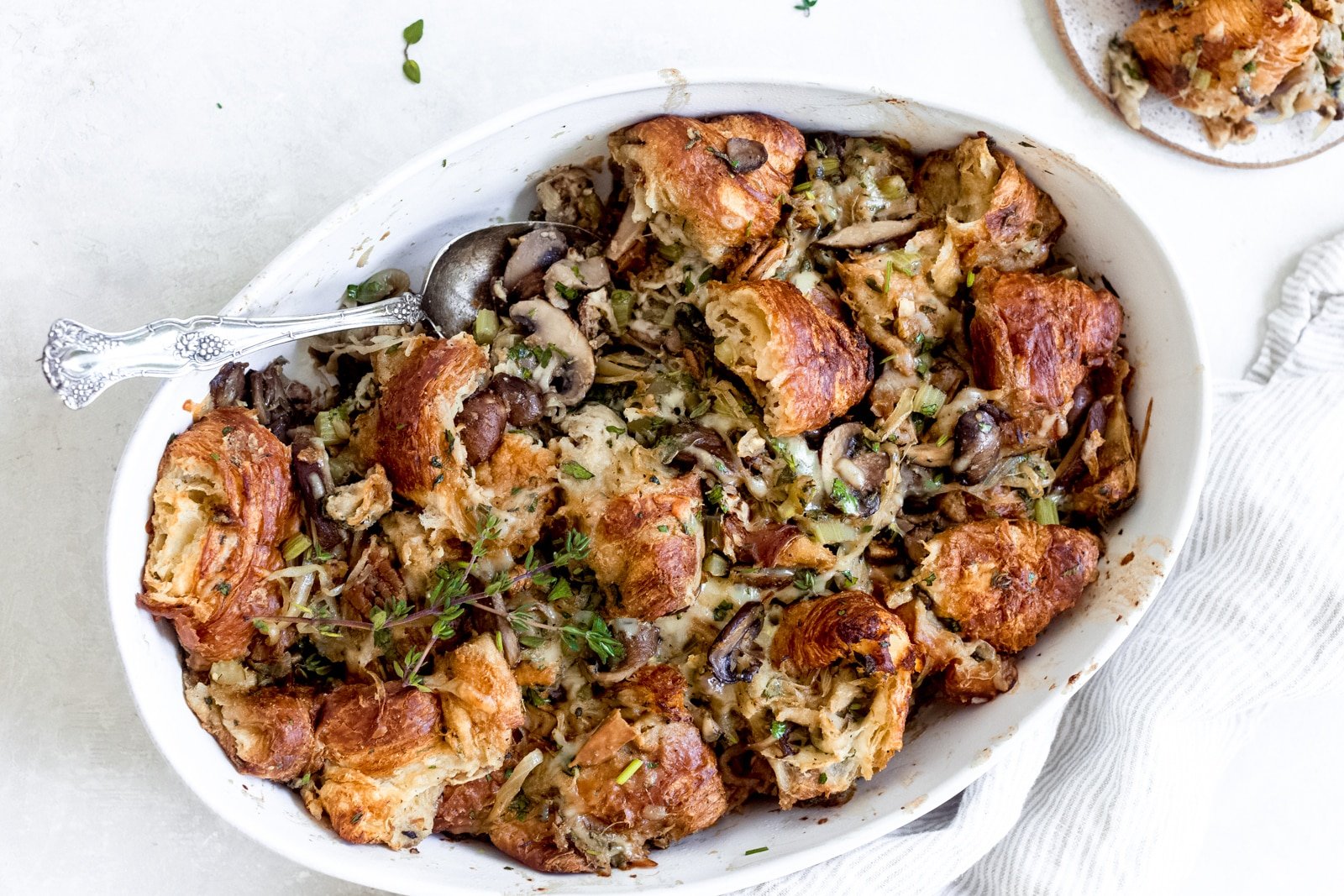Keeping your Thanksgiving turkey stuffing classic or are you looking for a stuffing with creative twist this year? Check out these 20 stuffing recipes!