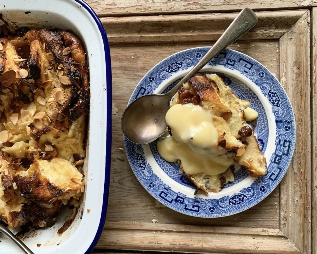 Dessert comfort food... I mean bread pudding of course! Check out these 20 best bread pudding recipes from fellow food bloggers!