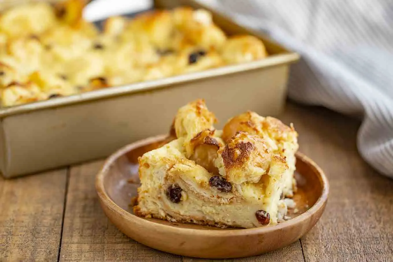 Dessert comfort food... I mean bread pudding of course! Check out these 20 best bread pudding recipes from fellow food bloggers!