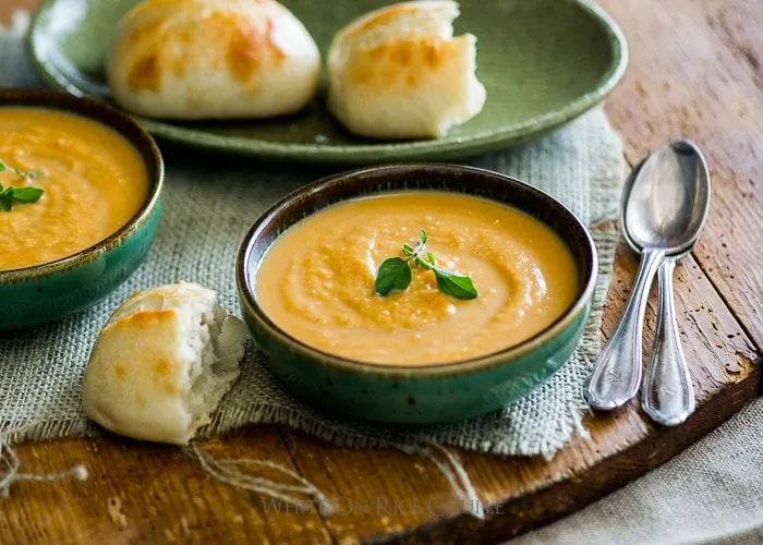 Creamy potato soup, that is the ultimate comfort food... Check out these 20 delicious potato soup recipes from my favorite food bloggers!