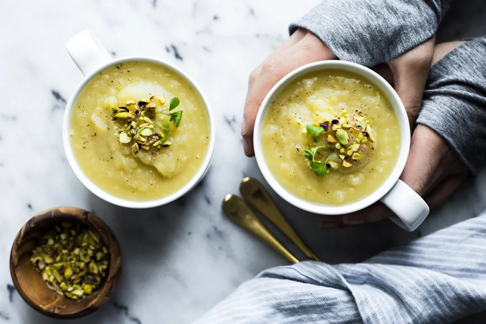 Creamy potato soup, that is the ultimate comfort food... Check out these 20 delicious potato soup recipes from my favorite food bloggers!