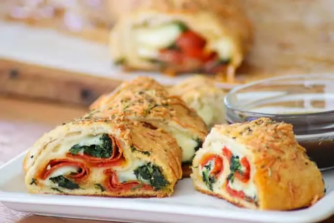 Are you looking for a cool weekend baking challenge? Then you should check out these 20 funky bread recipes with a twist, both sweet and savory!