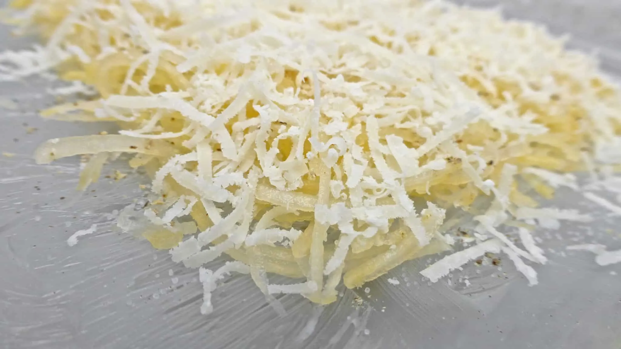 Best Cheesy Oven Baked Turnip Recipe Here's my mom's turnip recipe: grated yellow turnips and cheese baked in the oven! Brings back some sweet childhood memories...