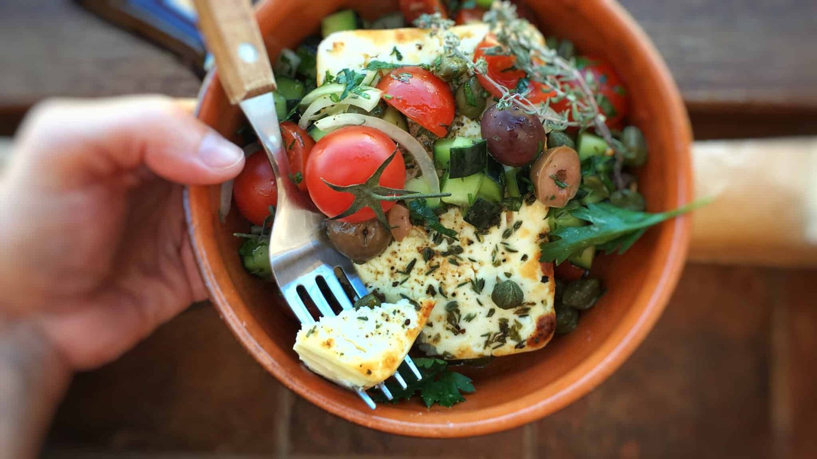 My easy baked feta cheese, a great lunch option when you crave something warm but still light, healthy and easy to prepare!