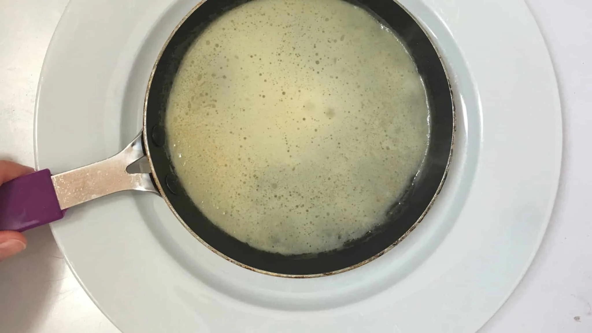 Best French Crepes Suzette Recipe Homemade thin crepes in a sugary orange and Grand Marnier sauce... this crepes suzette recipe is a must try! You will love it...