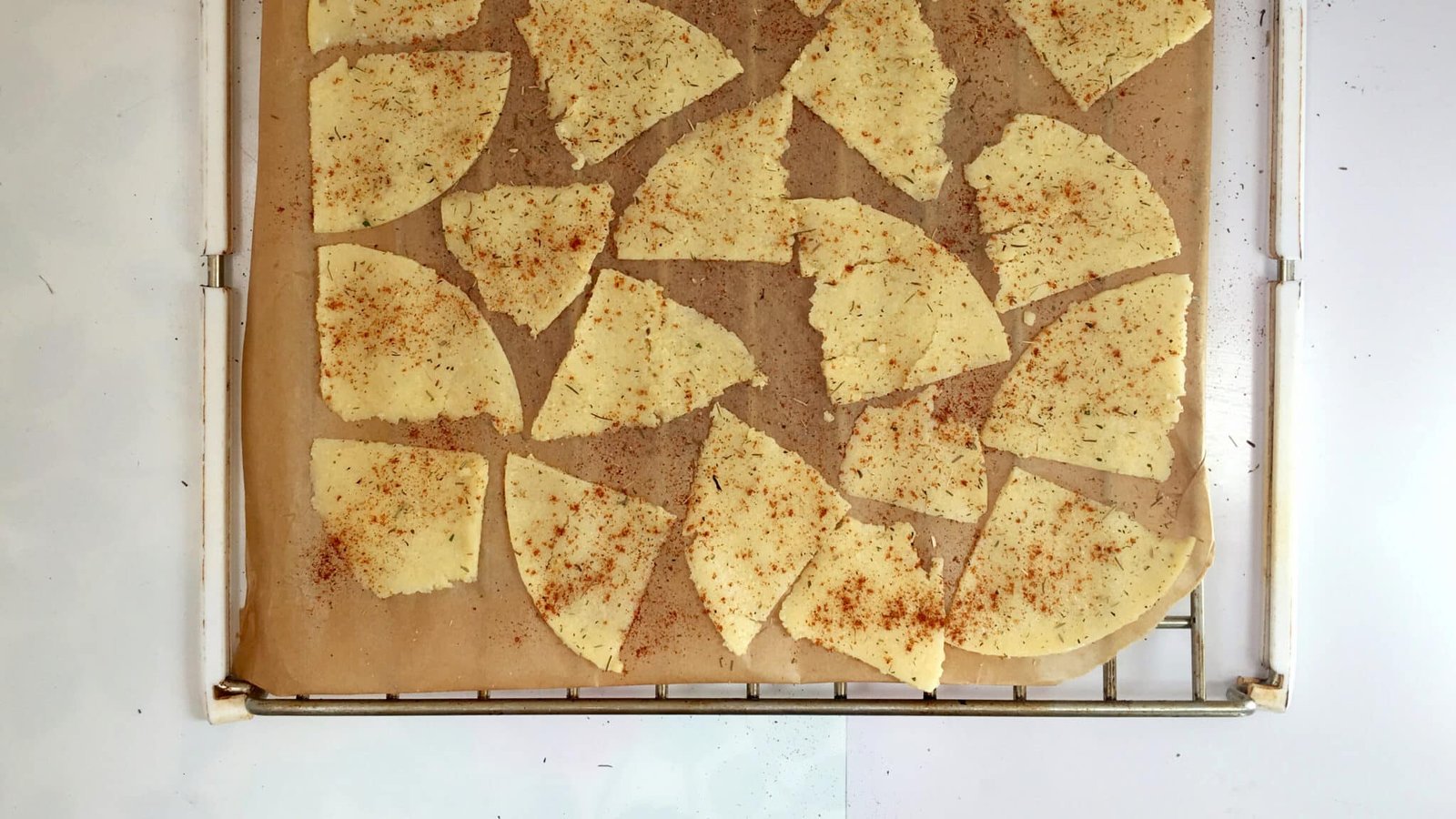Polenta frita or crunchy fried polenta crisps: surprising finger food appetizer or creative alternative for fries... you decide!