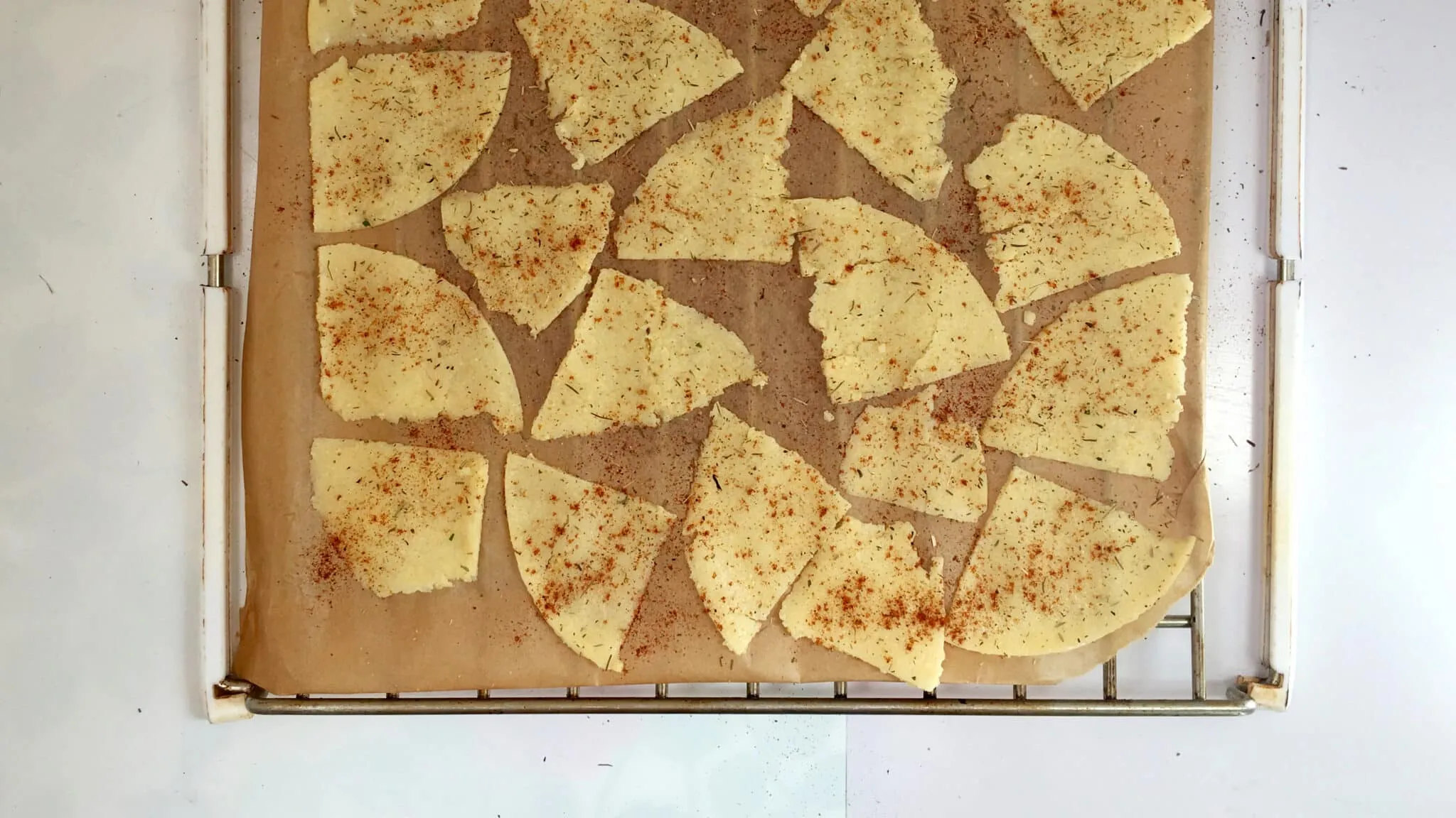 Polenta frita or crunchy fried polenta crisps: surprising finger food appetizer or creative alternative for fries... you decide!