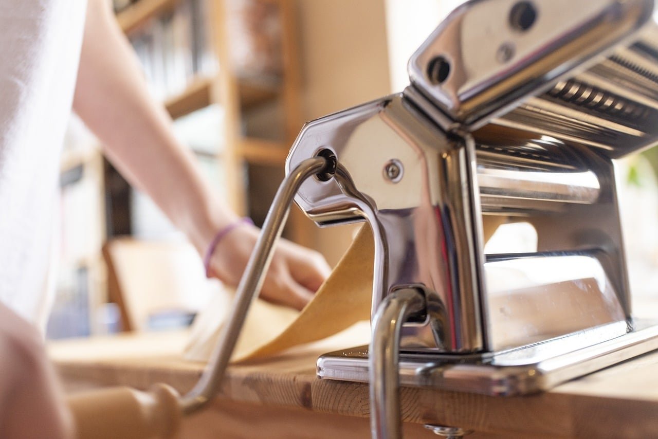 Making fresh pasta is such a fun kitchen challenge, so why don't you give it a try! Check my recipe for homemade pasta and enjoy the ride...