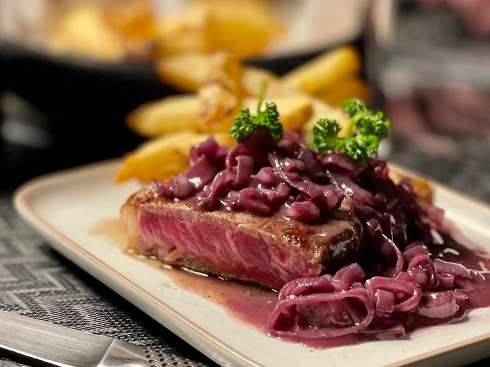 Succulent marchand de vin wine sauce, a traditional French steak sauce recipe with fresh shallots and red wine... Delicious!
