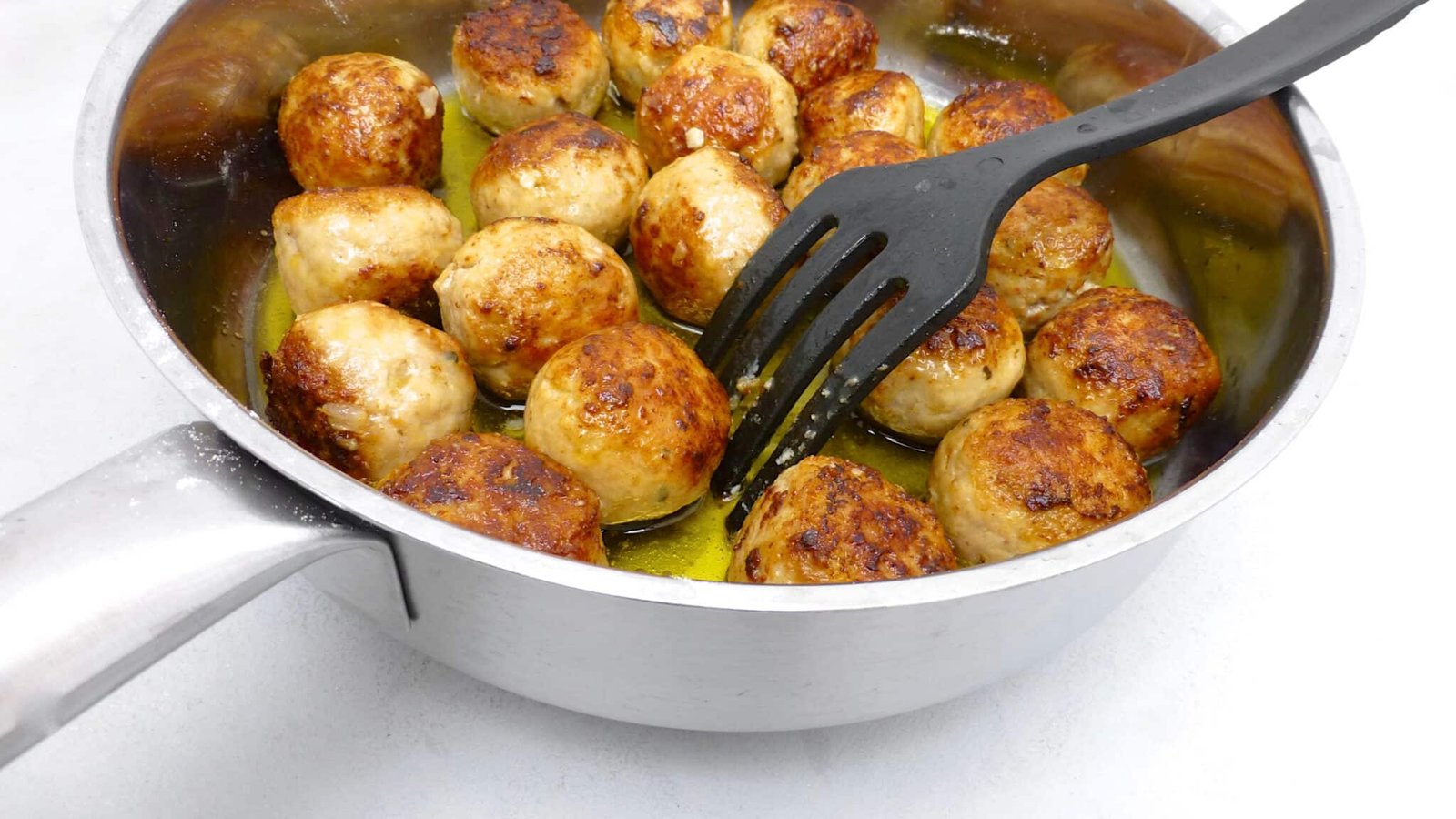 A classic among spaghetti classics I'm sure: spaghetti and meatballs! You can never go wrong with a pasta dinner like this one!