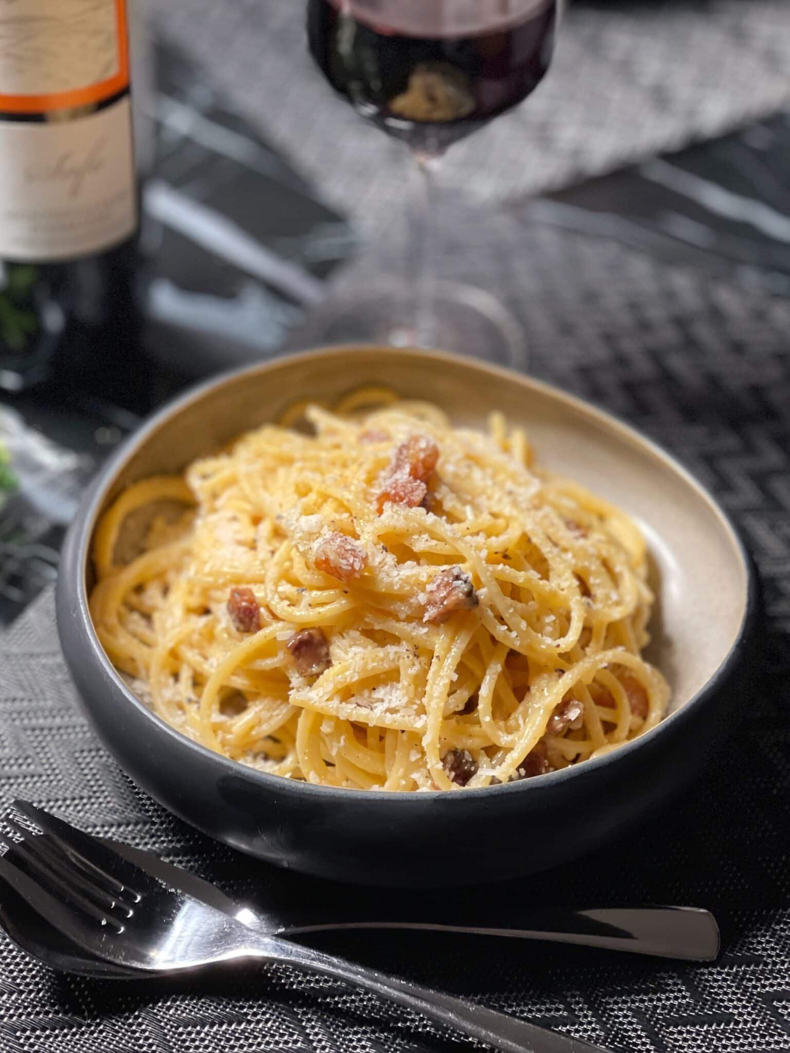 A classic spaghetti carbonara recipe: pasta in a flavorful guanciale and egg yolk sauce, one of the most delightful easy pasta recipes I know!